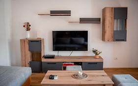 Darki Apartments 4 - Very Central 100 Square Meters,Two Bedrooms,Free Parking